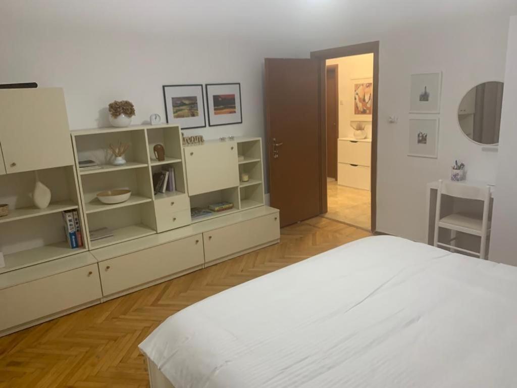 Alea2 Apartment Тирана Экстерьер фото